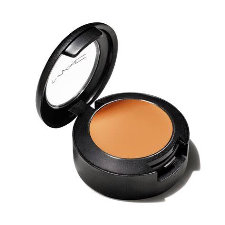 mac concealer